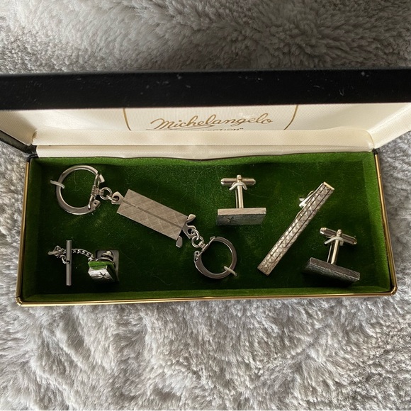 Vintage Michelangelo Collection Cufflinks, Tie Pin And More Set - Picture 2 of 2